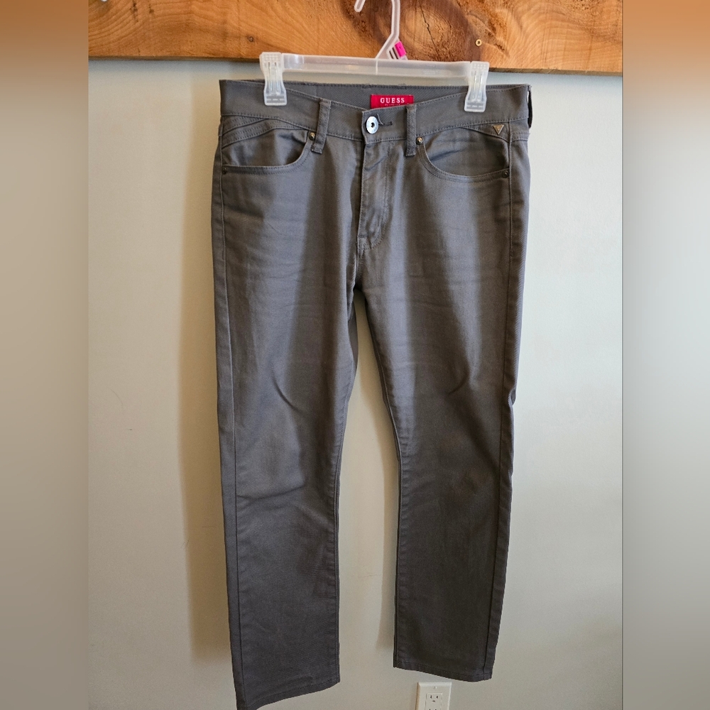 Guess men's straight fit gray jeans